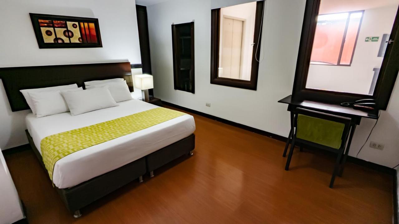 Hotel Charlotte Suite 26 Богота Экстерьер фото