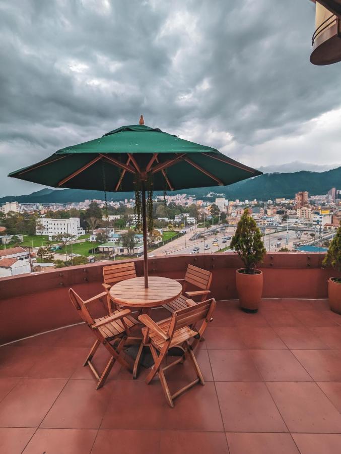 Hotel Charlotte Suite 26 Богота Экстерьер фото