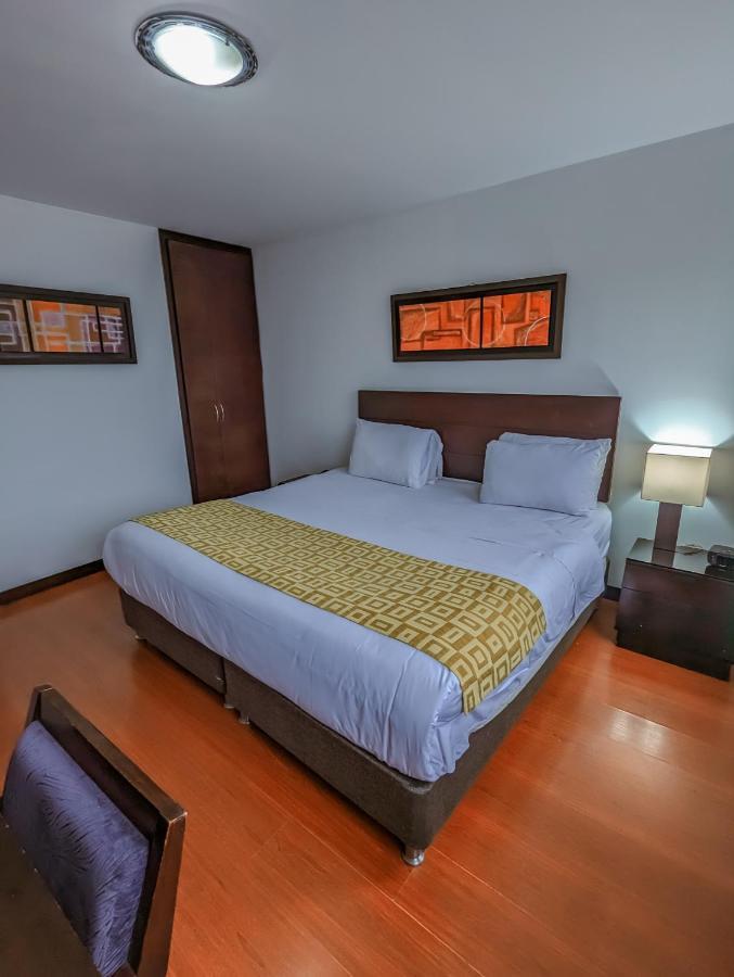 Hotel Charlotte Suite 26 Богота Экстерьер фото