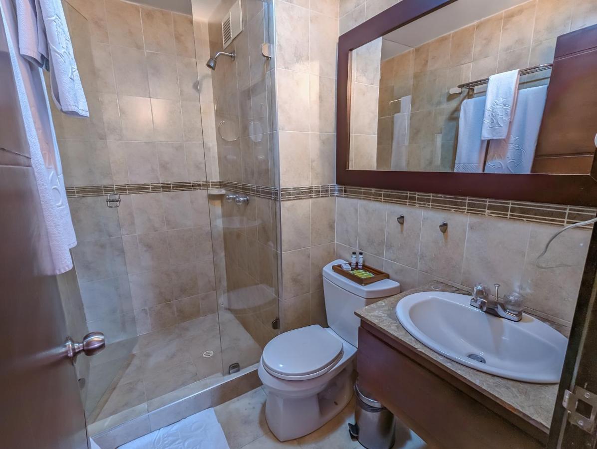 Hotel Charlotte Suite 26 Богота Экстерьер фото